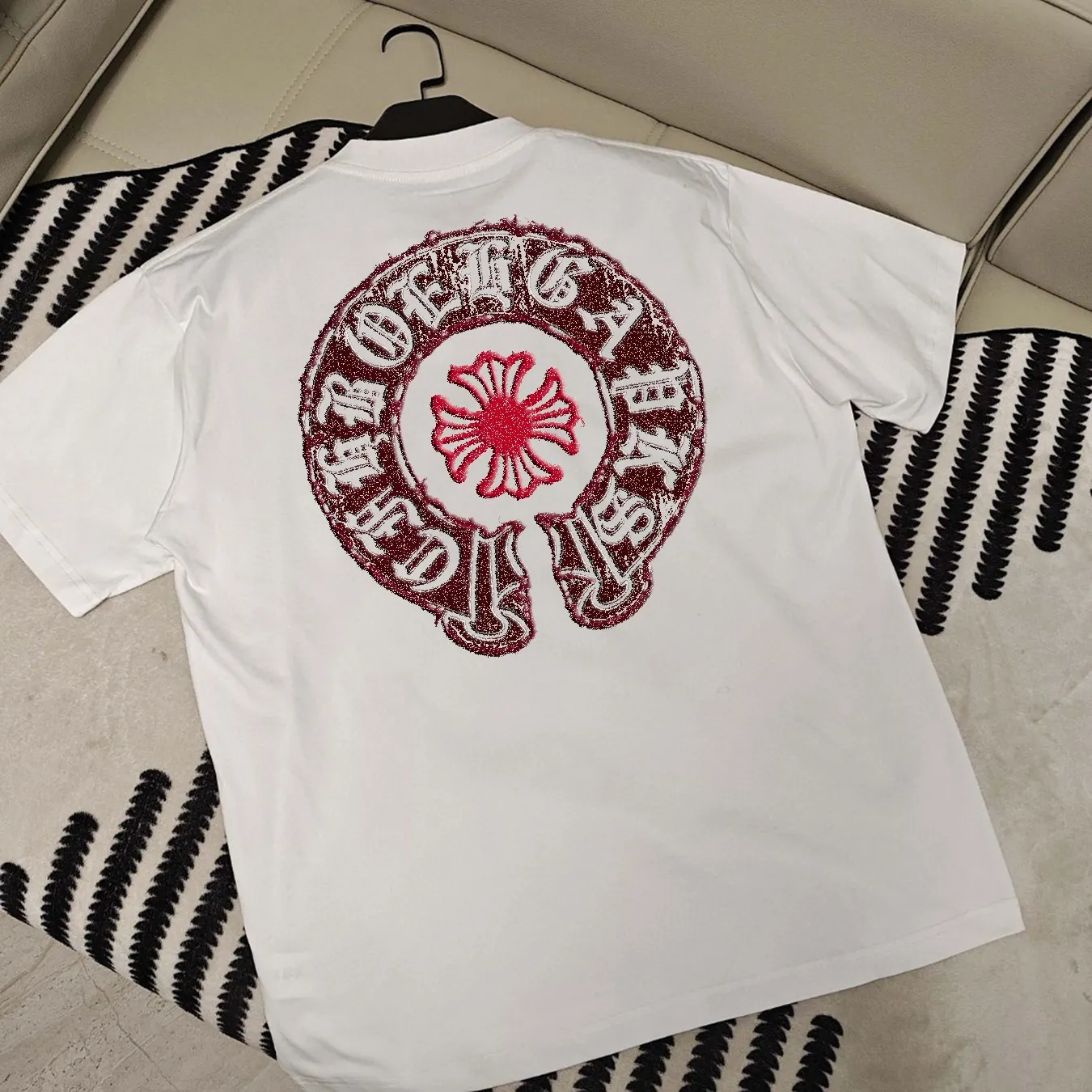 🅿️190 Croxin 2025 autumn and winter new style 250g round neck short-sleeved tee. Really great. Unisex loose version. Size S M L XL XXL five sizes black white red